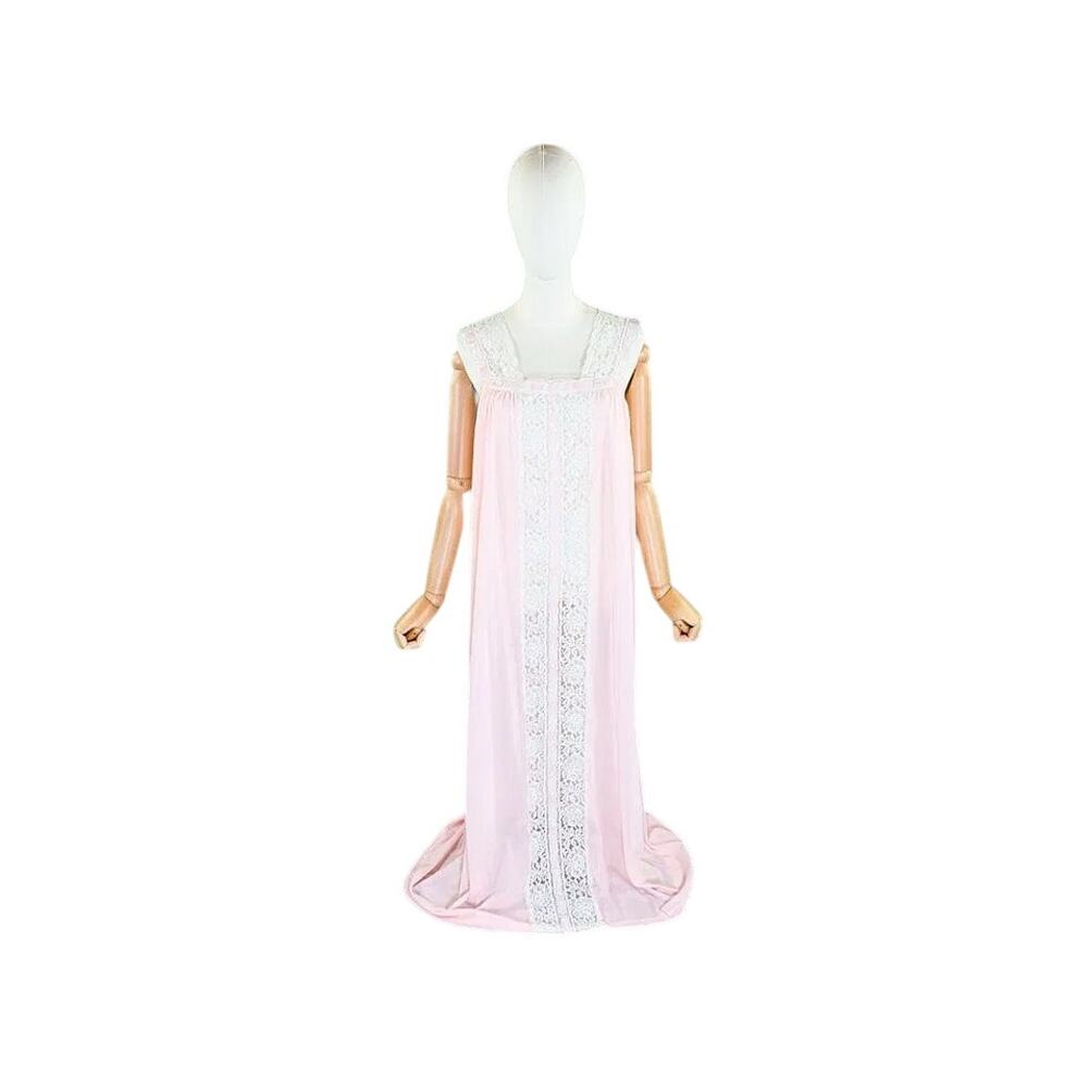 Vintage 1960s Pink Nightgown by Sara Mae Lingerie